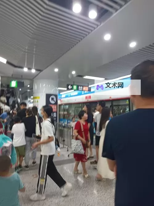 震惊!坐地铁车被高C短文事件全记录图1