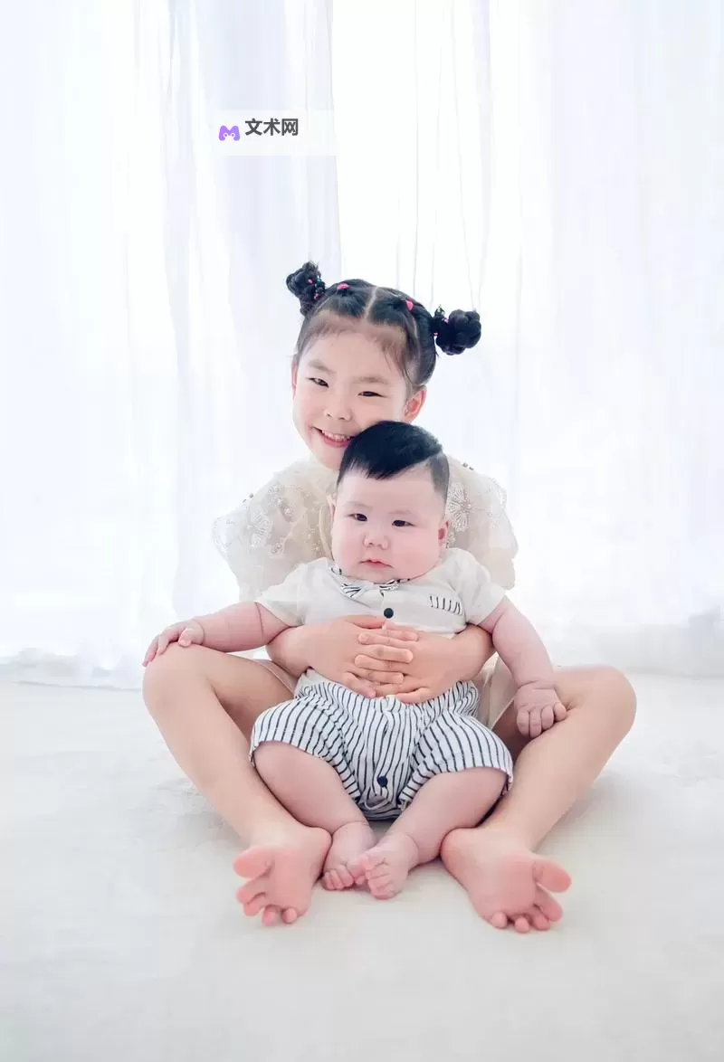 有谁和自己的儿子同过房？揭秘家庭关系的秘密角落图1