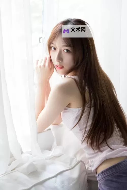 久久女：传承与创新的现代女性形象图1