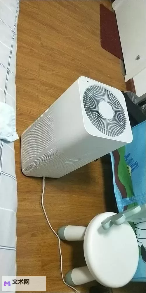 在办公室捡到老师的遥控器：意外的发现引发的奇妙故事图1