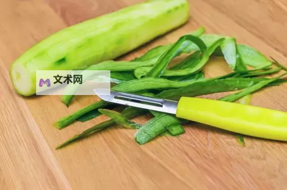 用黄瓜自愈的时候要削皮吗：是否需要剥除表皮的健康建议图1