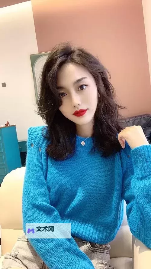 长脸适合的发型推荐:打造完美轮廓的最佳选择图2