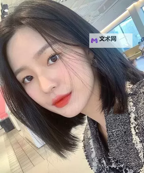 长脸适合的发型推荐:打造完美轮廓的最佳选择图1