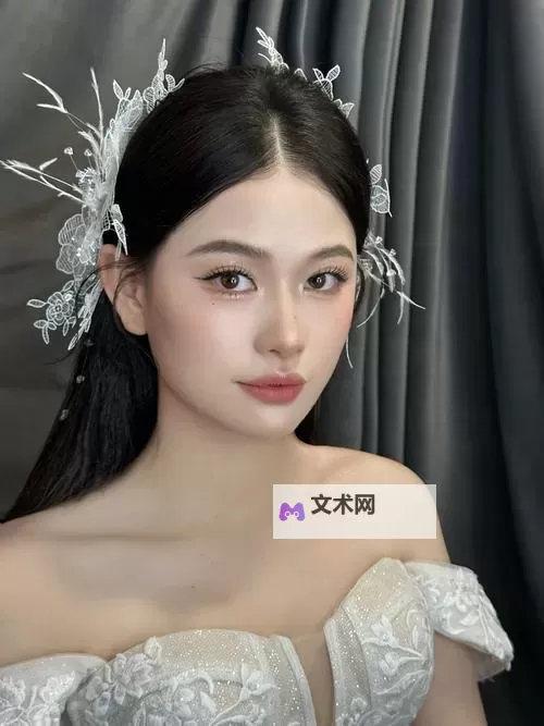 2024最新韩式新娘发型潮流指南:打造梦幻婚礼造型图1