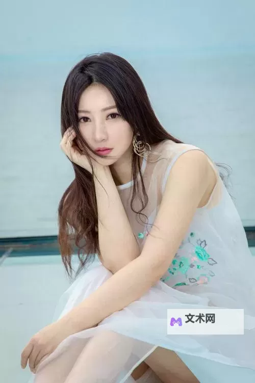 白白色白白色在线观看:纯净之美的视觉盛宴图1