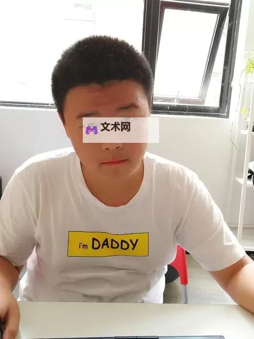 张飞跃视频:穿越喧嚣的青春独白图1