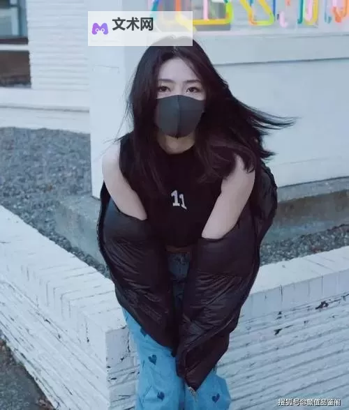 玩偶姐在线观看她的秘密：镜头背后的真相与阴影图1